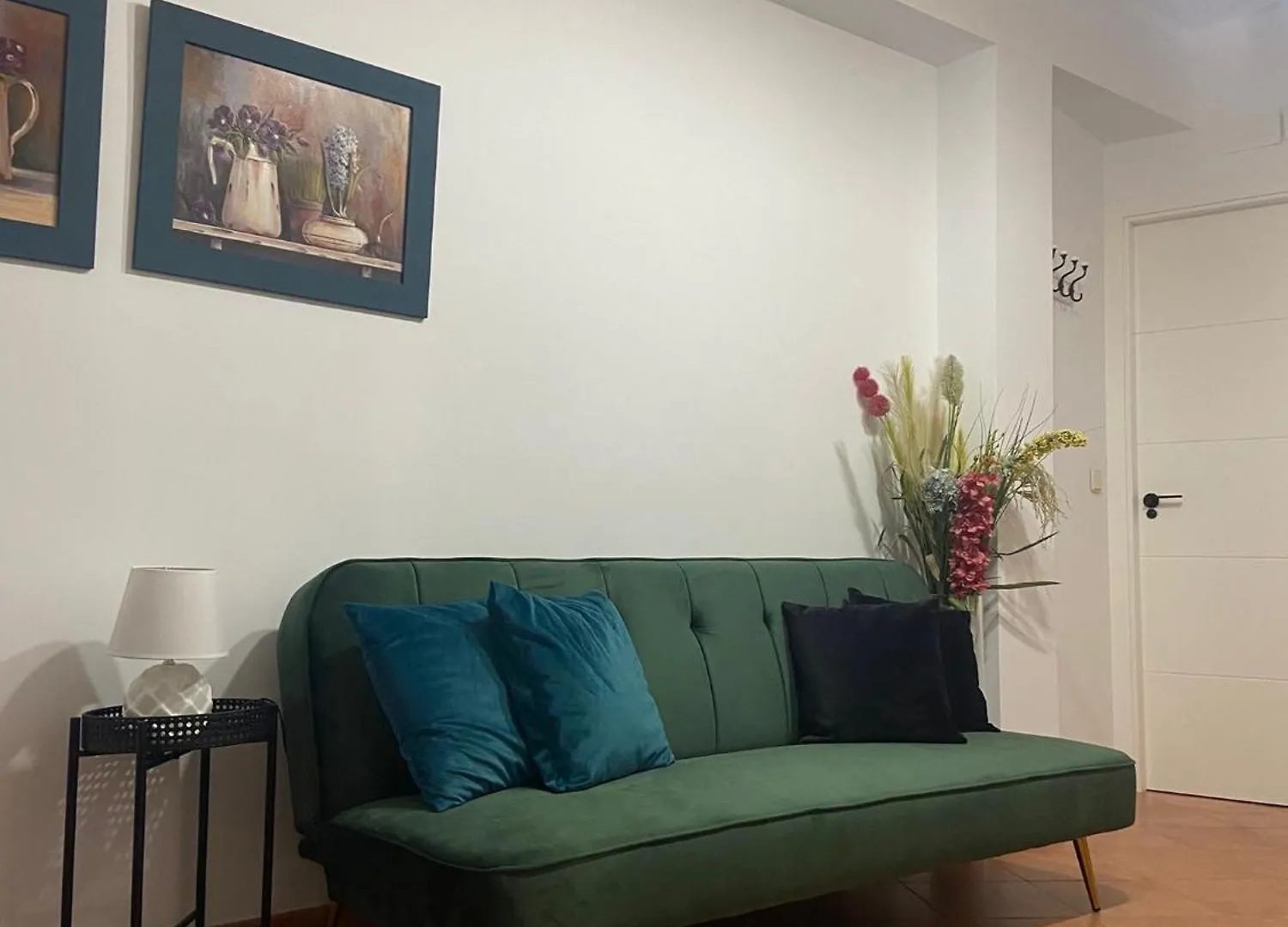 Apartment Apartamento Plaza De La Alfalfa Seville Spain